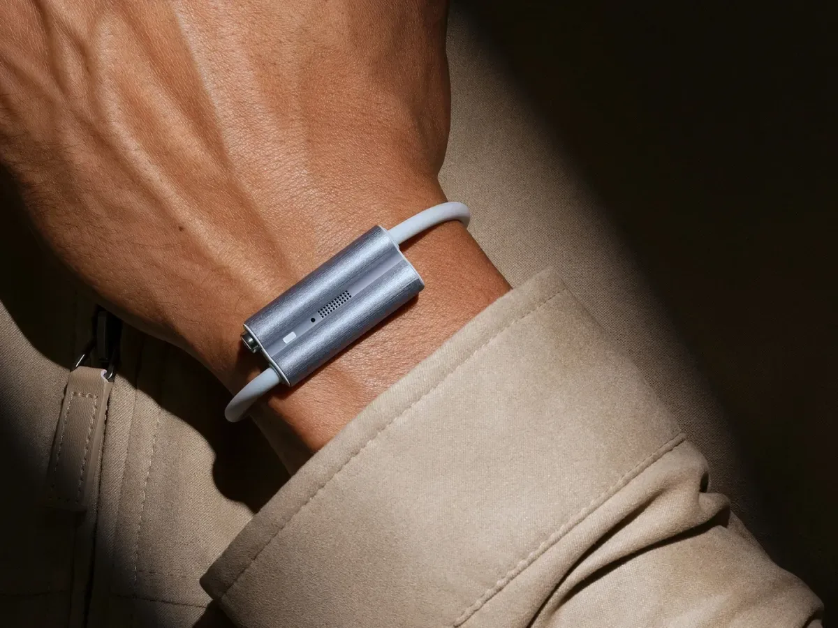 Luffu Link جهاز صحي عائلي بلا شاشة من مؤسسي Fitbit