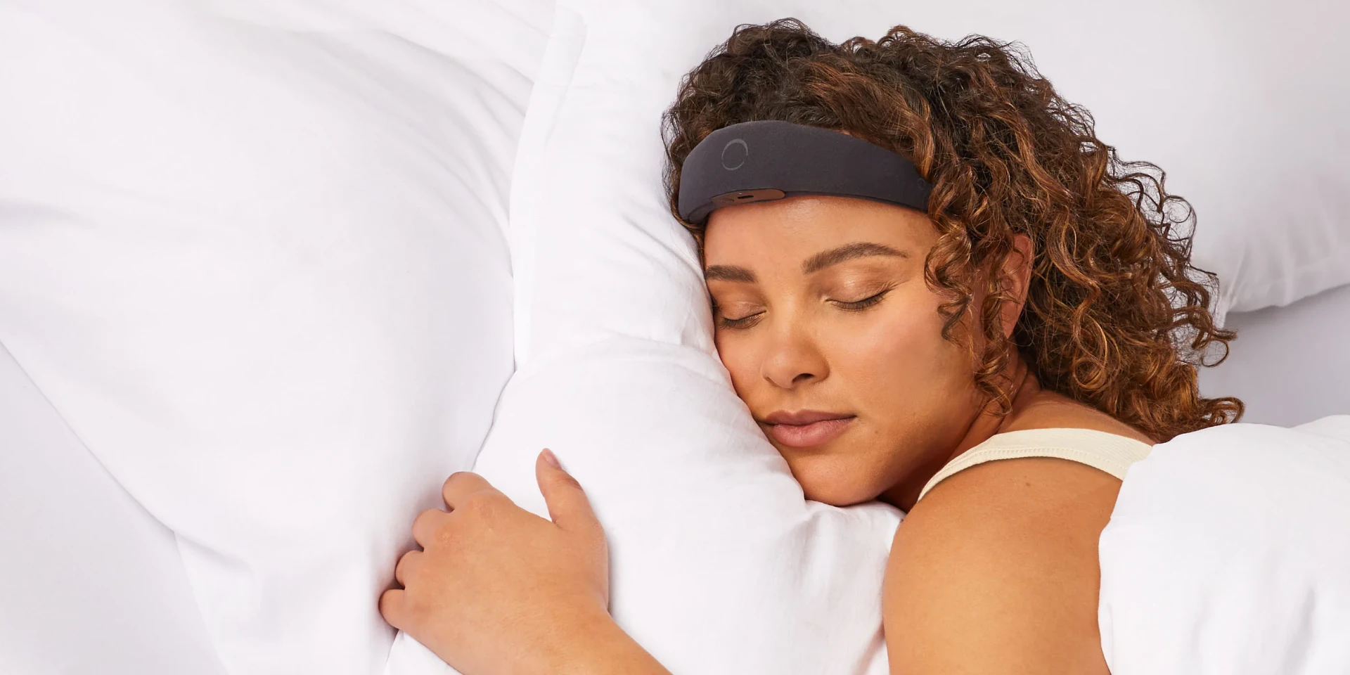 A Headband That Tells Your Brain It's Time to Sleep