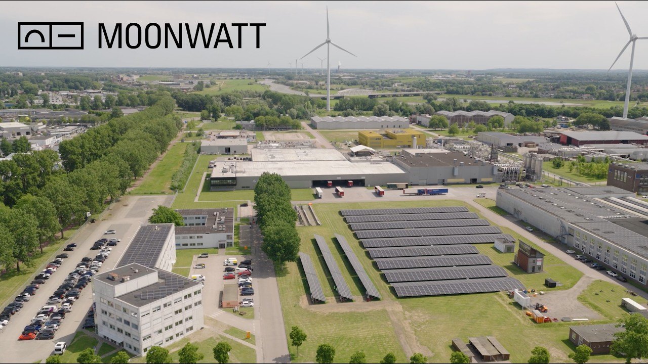 The First Sodium-Ion Battery System Built Specifically for Solar Plants