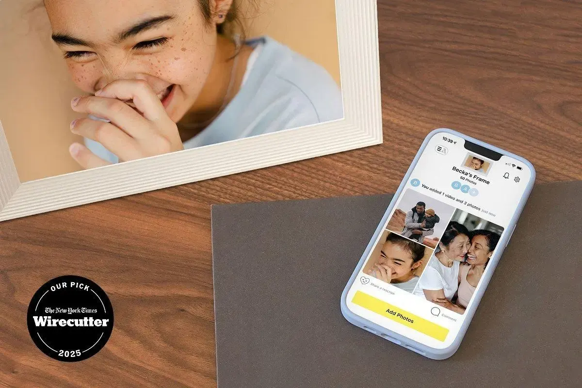 Aura Turns Photos into Daily Joy