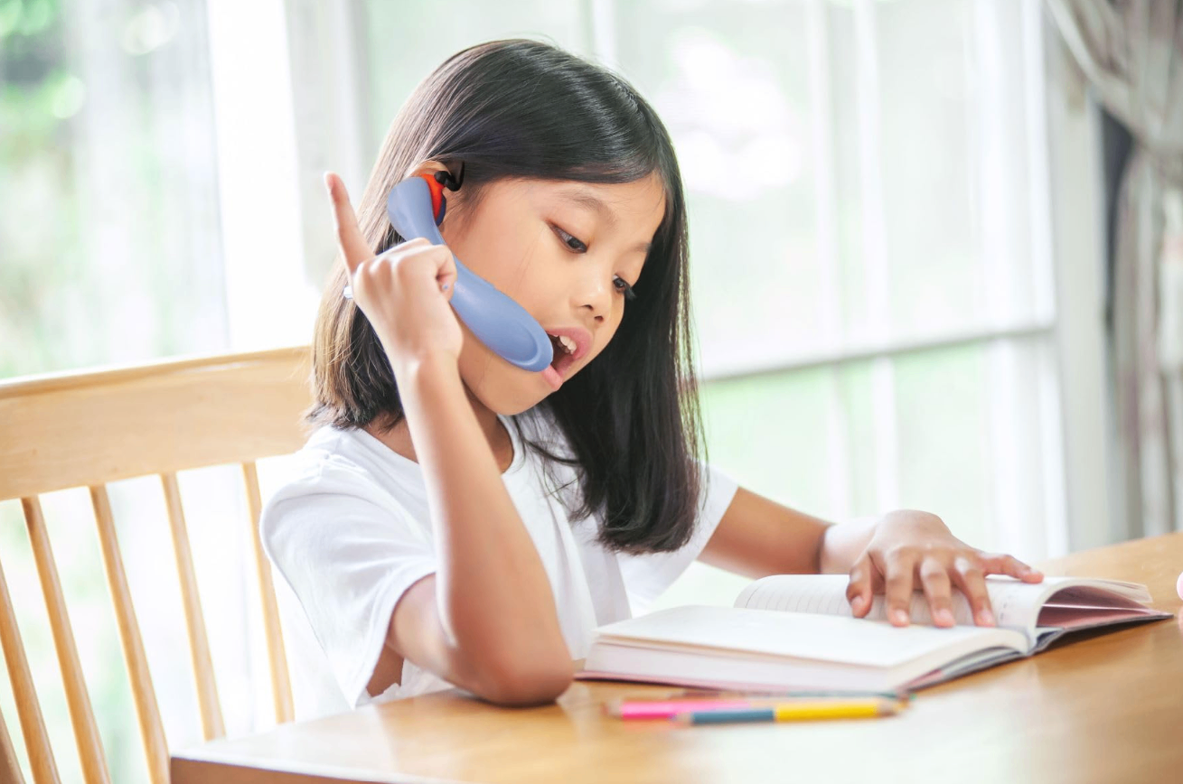 WhisperPhone لتحسين الطلاقة والنطق