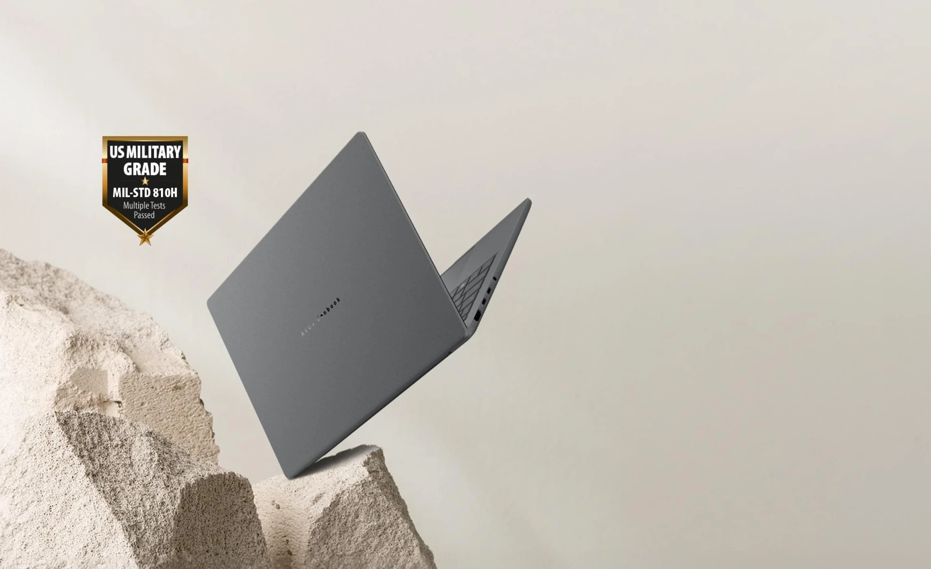  Lightweight Laptop with Smart Features