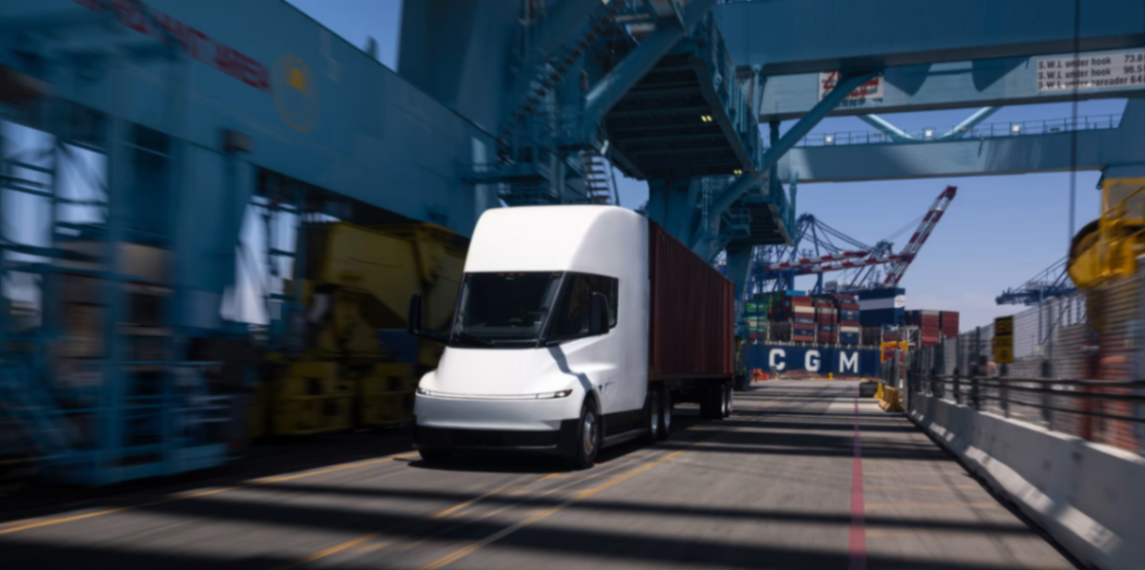 Tesla Semi Is an Electric Semi Truck Built Around Range and Safety
