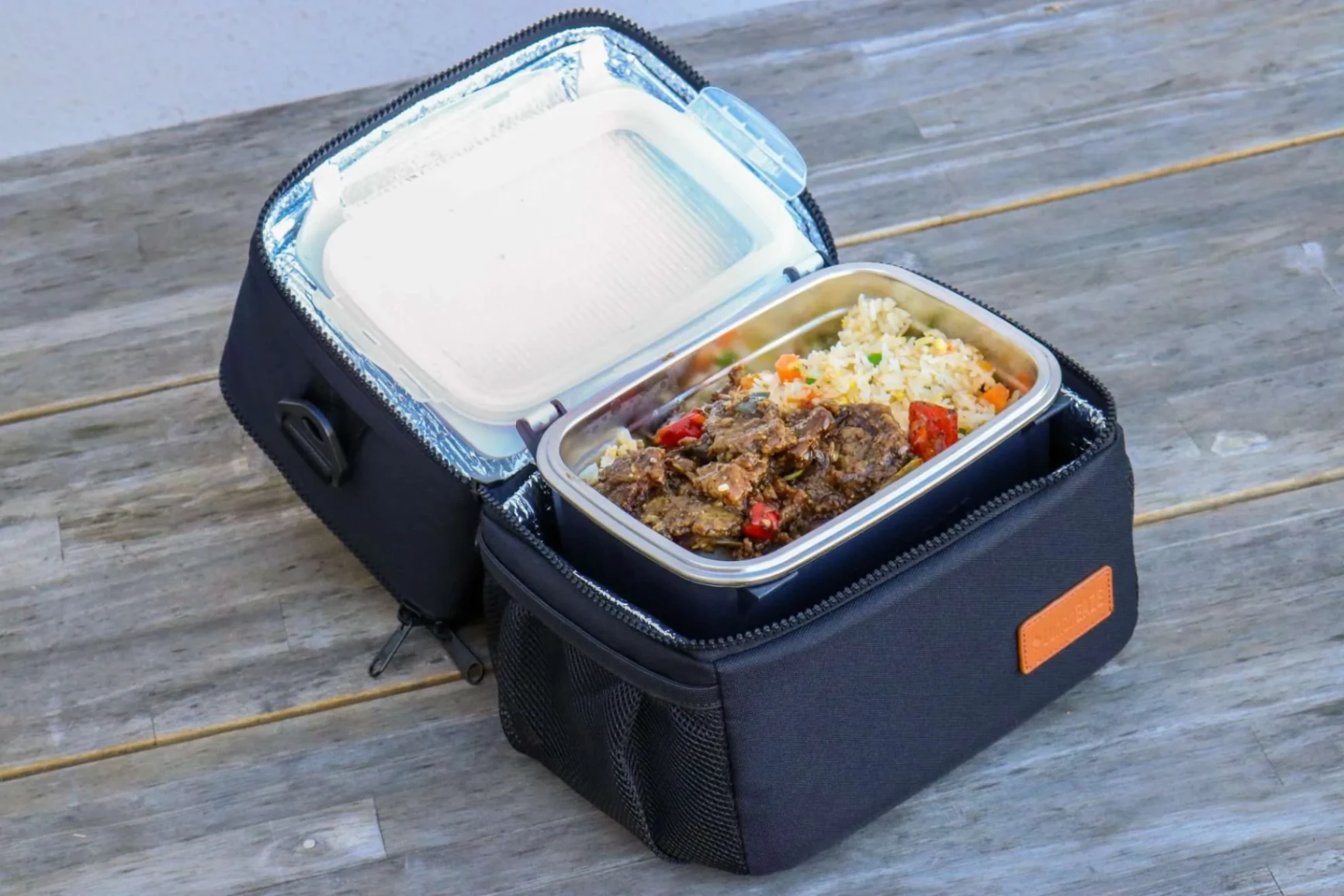 LunchEAZE: The Smart Heated Lunchbox