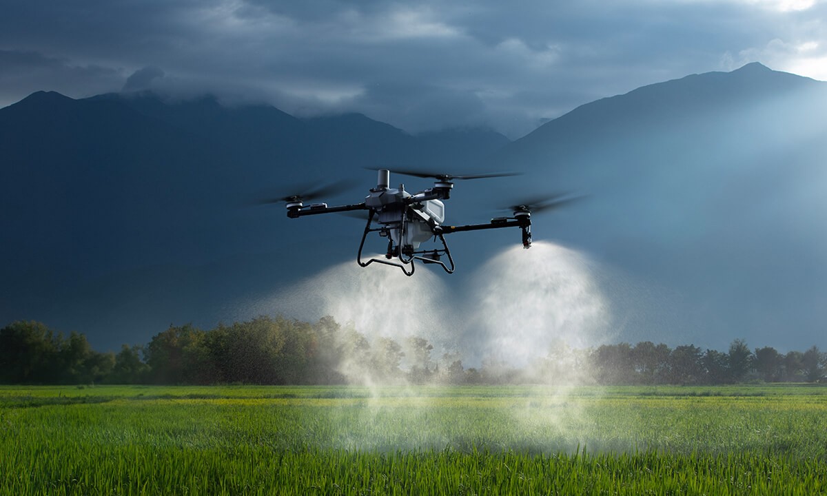 This Drone Can Lift 100 Kilograms Off the Ground