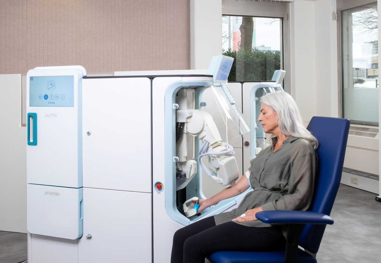 The First Autonomous Blood Draw Robot That Replaces the Human Needle 